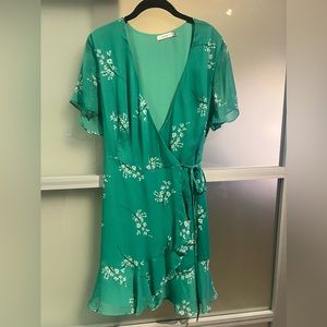 Sprint floral wrap dress
